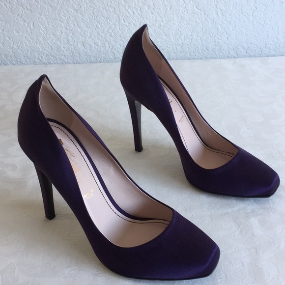 Jerome C. Rousseau satin Aizza Pump in violet - Picture 2 of 9
